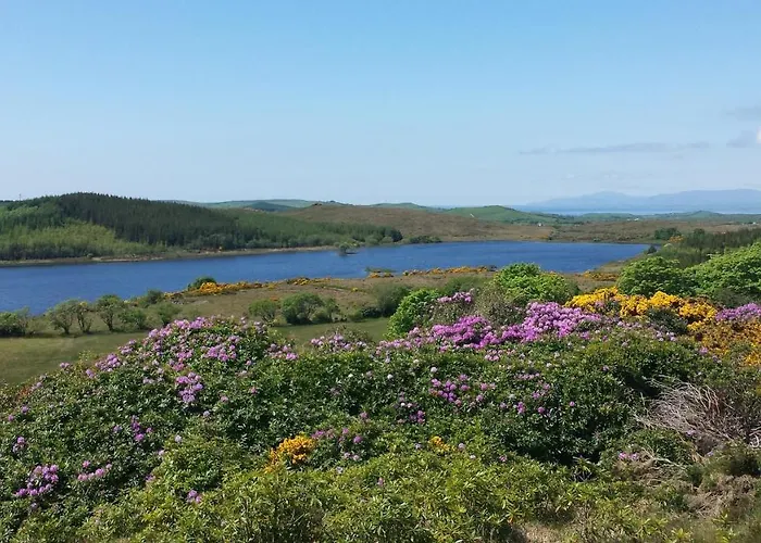 Lough Mardal Eco Glamping *